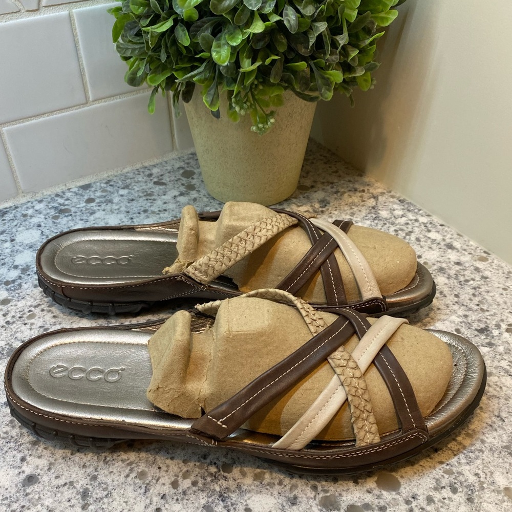 ECCO Groove multi strap sandals women’s size 41 10-10.5